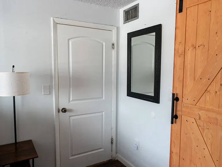 1418 Collins Ave #403 — Photo 18