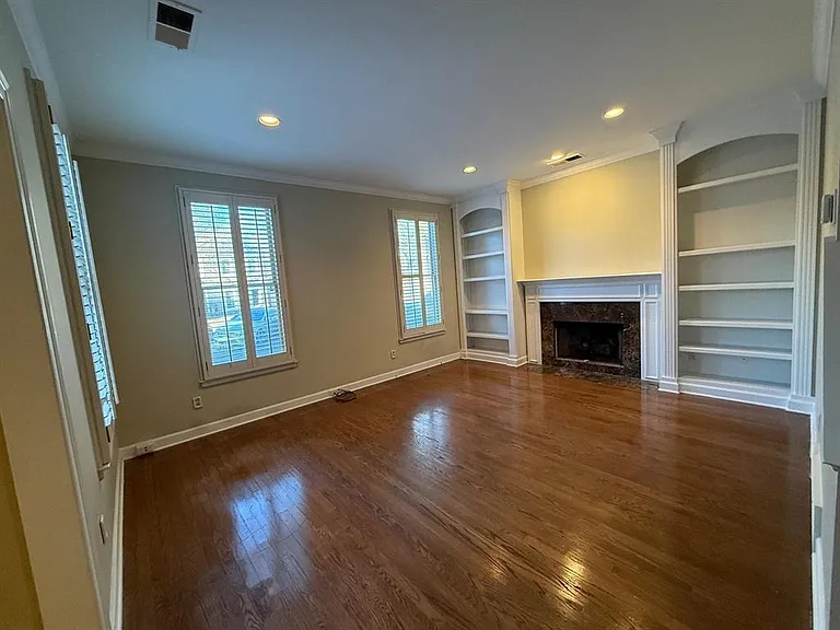 105 Island Crest Cir — Photo 4