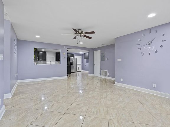 4th image of 411 Shrewsbury Rd
