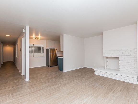 4th image of 2171 Pacific Ave #203