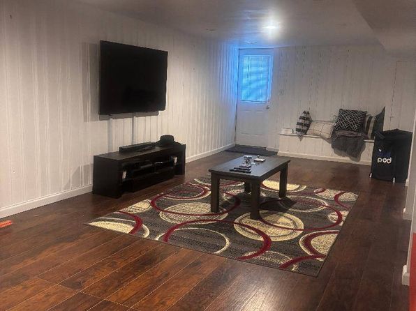 15 Dongan Ave FLOOR 1