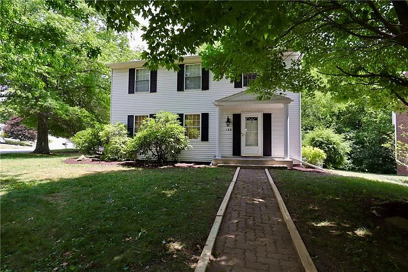 186 Penn Lear Dr photo 1