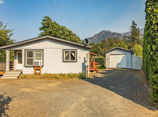 23 Lewis Cir, Cascade Locks, OR 97014