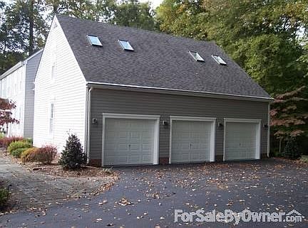 Three Car Garage