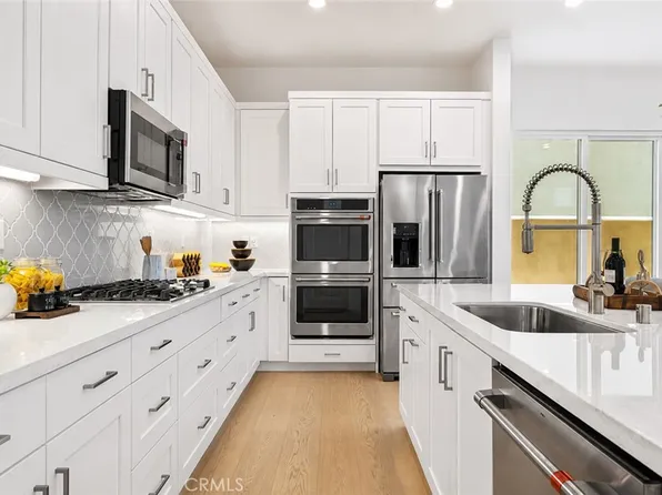 121 Bosal, Irvine, CA 92618