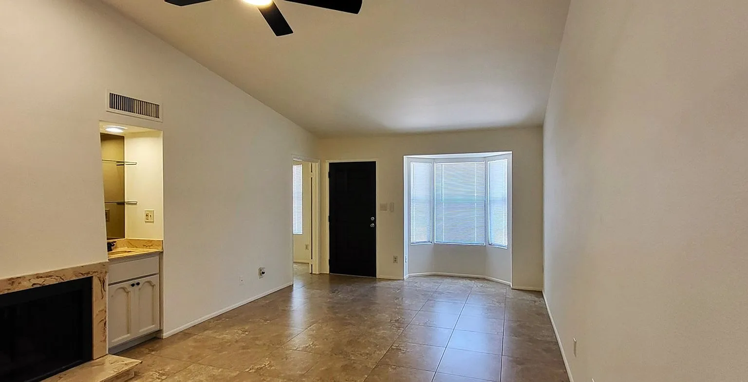 **Affordable 2 Bedroom Condo In West Phoenix Ready To Rent — Photo 3
