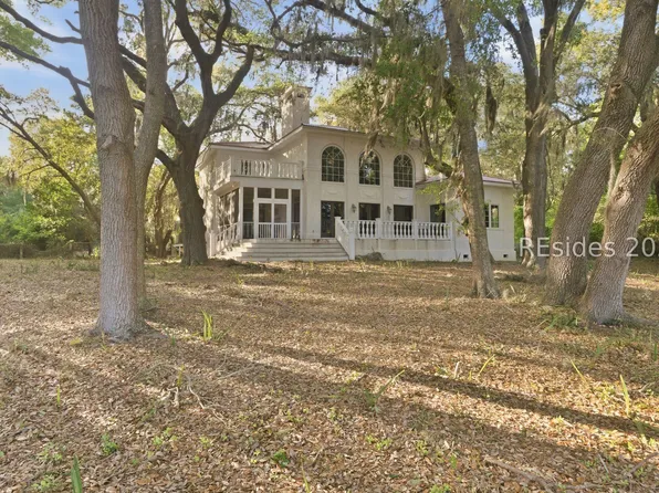151 Tom And Mike Rd, Saint Helena Island, SC 29920