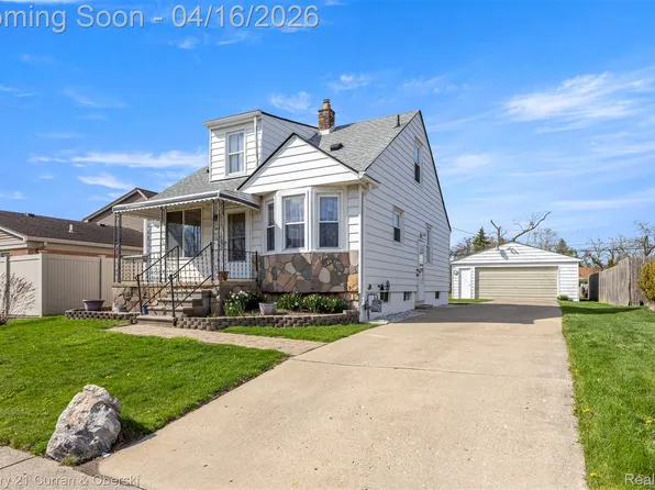 866 Clinton St, Wyandotte, MI 48192