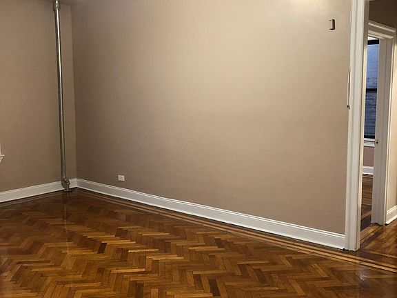 2nd image of 64 W 192nd St