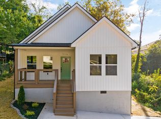 716 NW Washburn Rd, Knoxville, TN 37919