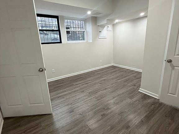 4th image of 157 S Harrison St APT B1