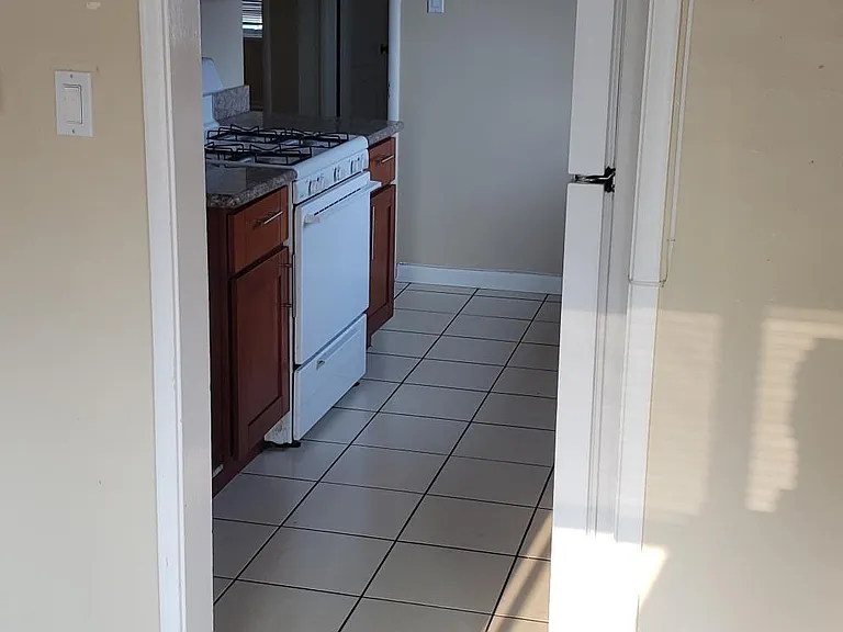 1921 Bonita Ave #4 — Photo 10