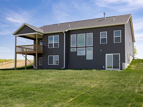 5th image of 1519 Cardinal Dr