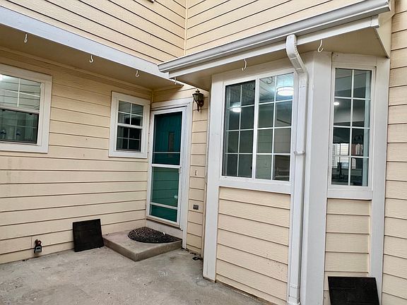 Townhome Entrance