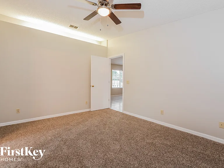 3257 Utah Dr — Photo 9