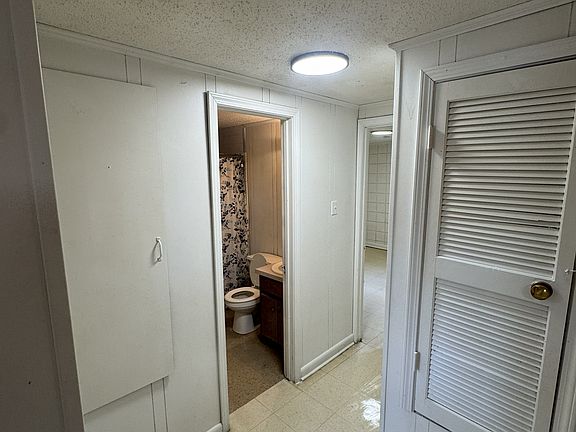 4th image of 6212 W Knight Ave Unit A