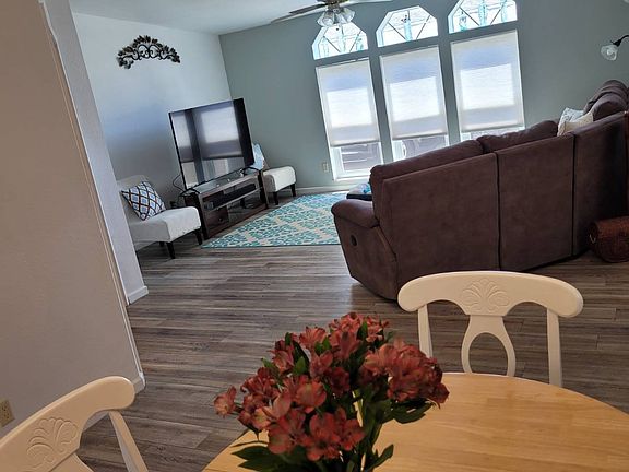 4th image of 336 Belle Grove St #336A