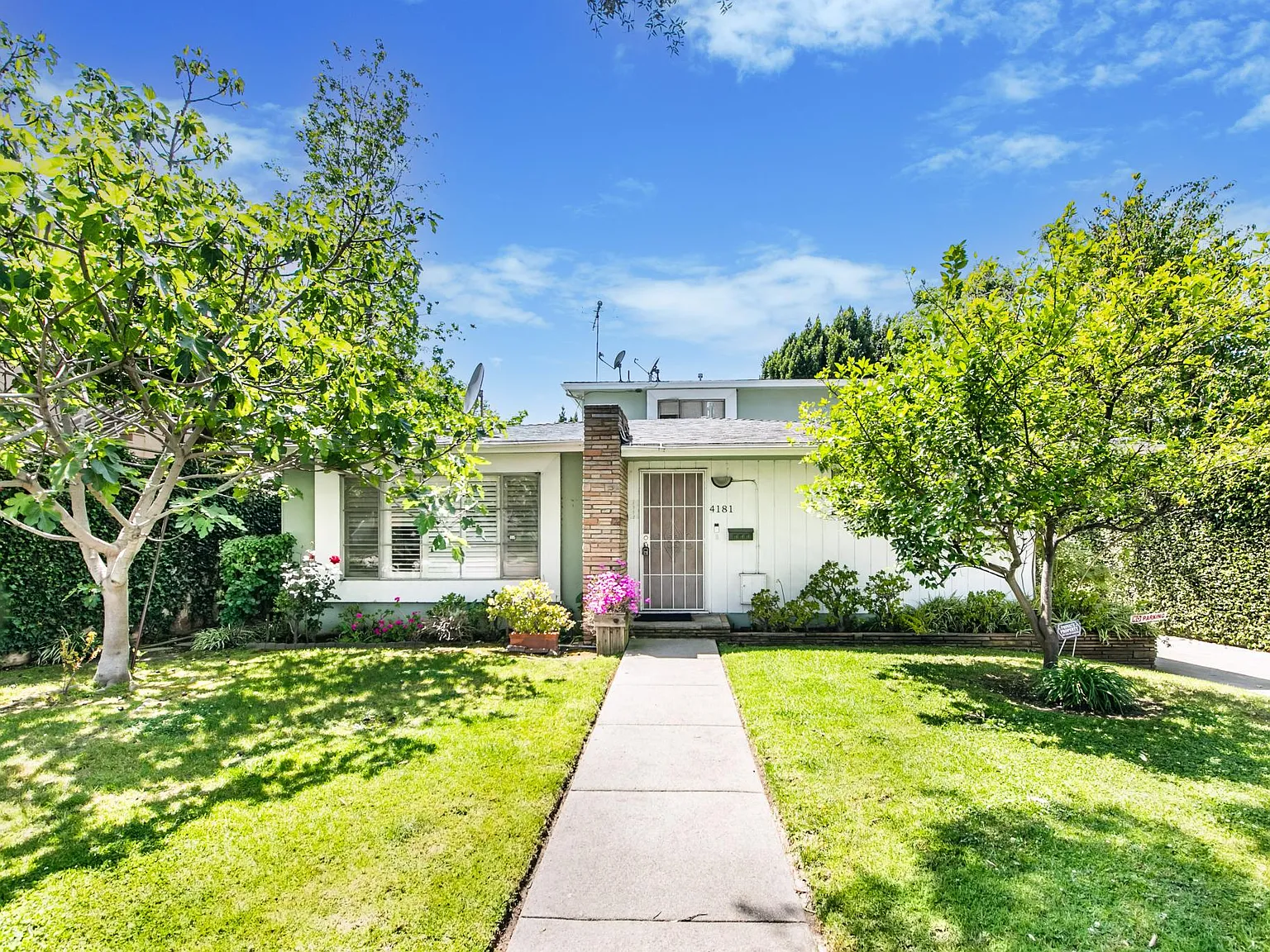 4181 Tujunga Ave — Photo 1