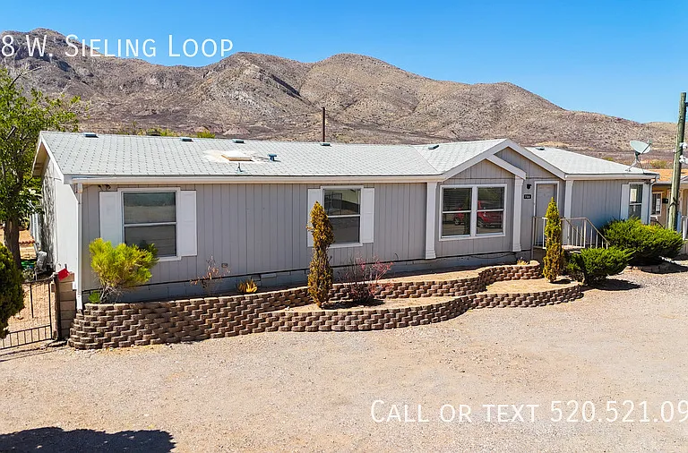 798 W Sieling Loop — Photo 1