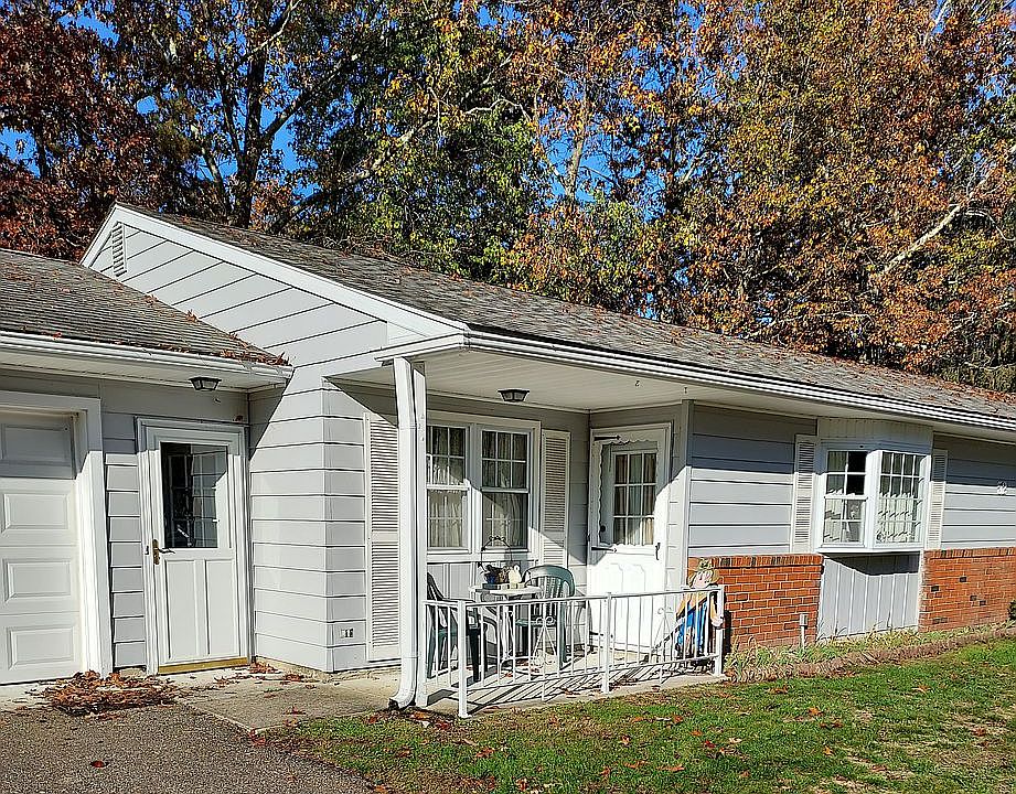 1st image of 52B Maine Ave