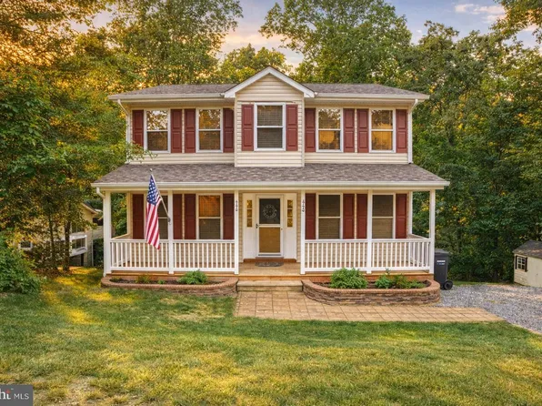 345 Chippewa Ln, Lusby, MD 20657