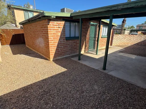 3235 E Water St, Tucson, AZ 85716