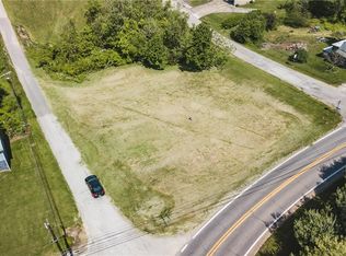 Smith St, Parkersburg, WV 26104