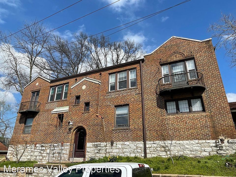 1st image of 1340 Yale Ave #2N