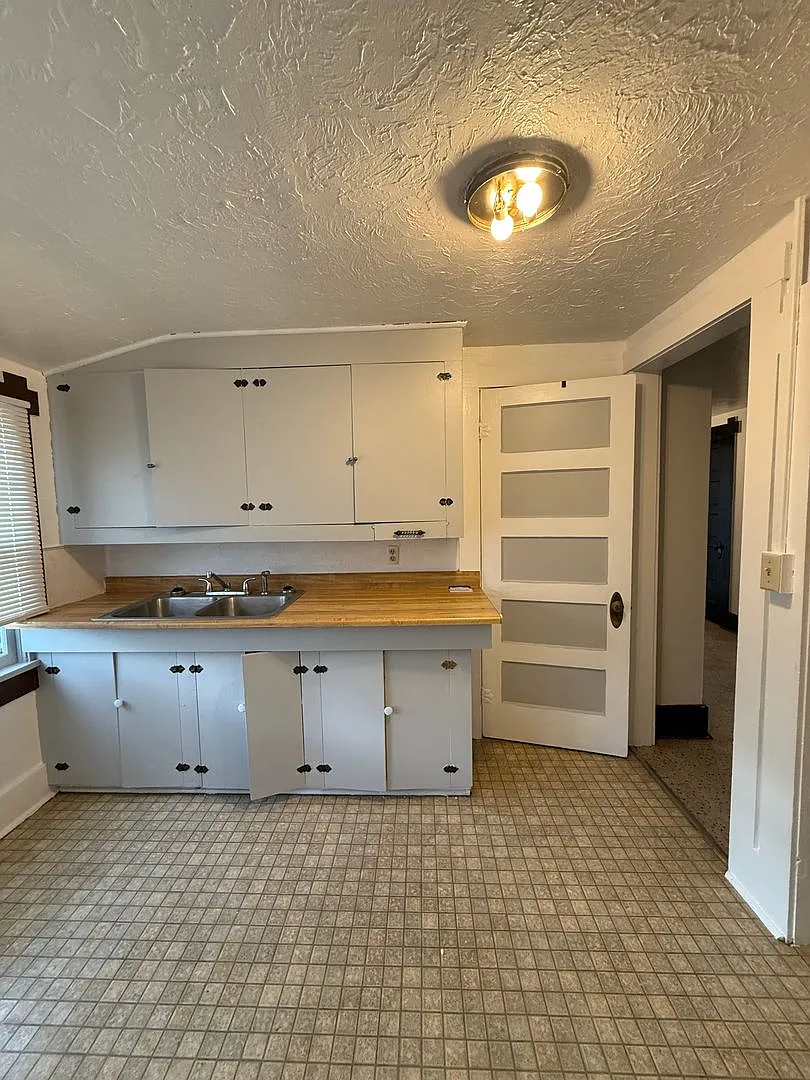 101 W Second Street Whitehall — Photo 3