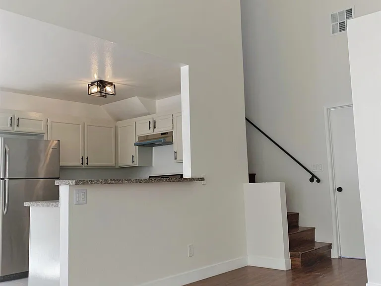5533 Bonner Ave #4 — Photo 2