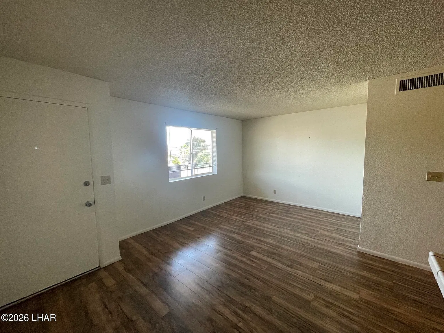 1 bed, 1.0 bath, 540 sqft, $900 — Photo 4