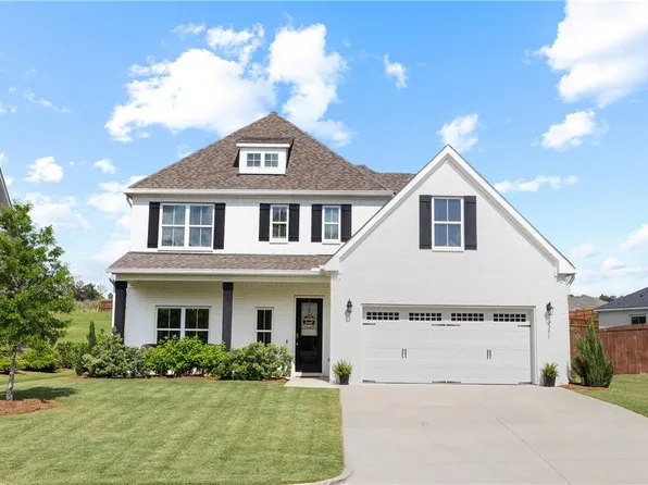 2251 Lakeview Dr, Opelika, AL 36801