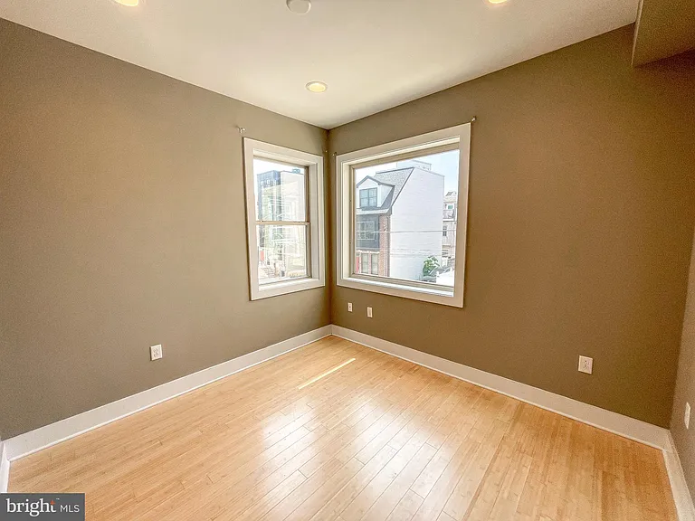 1020 S 5th St — Photo 19