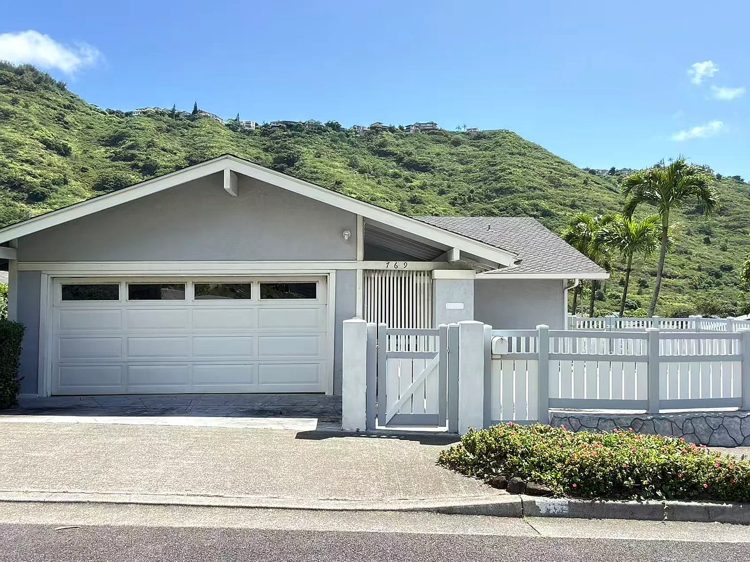 3 bed, 1697 sqft, $4,360 — Photo 1