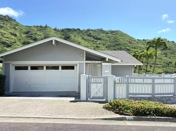 769 Ainapo St, Honolulu, HI 96825