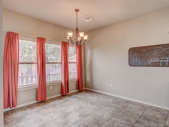 3rd image of 803 S Rock Hollow Ct