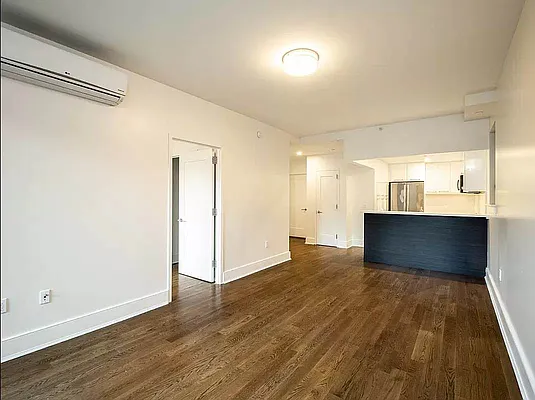 Rented by Contact Realty II Corp | media 4