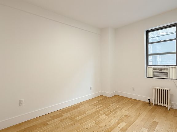 3rd image of 166 W 75th St APT 608
