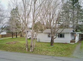 400 D St, Dallesport, WA 98617