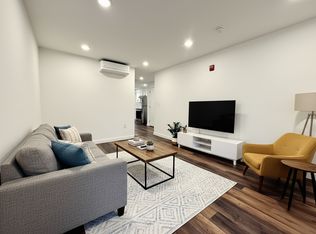 451 Green Ln FLOOR 2, Philadelphia, PA