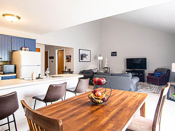 3rd image of 300 Farington Blvd APT 35