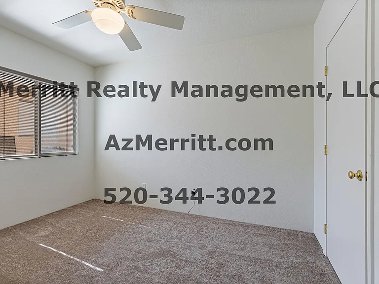 801 E Waverly St #B — Photo 18