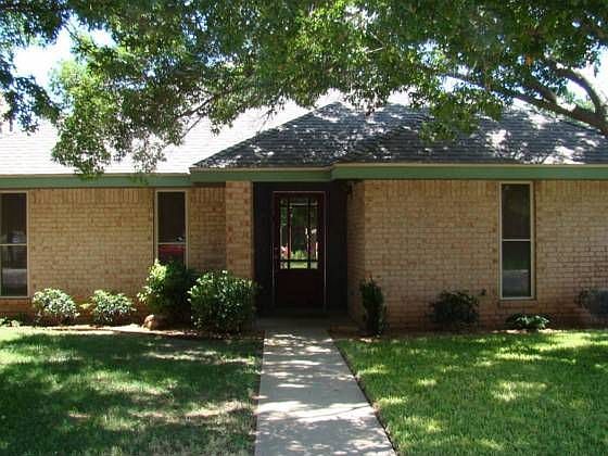 2nd image of 3910 Nasworthy Pl