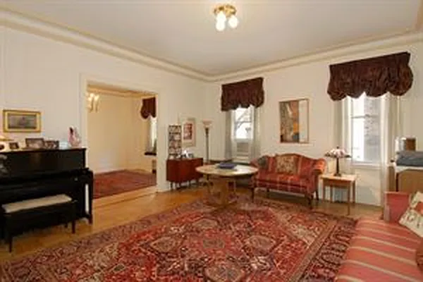 Sold by Wohlfarth & Associates Inc | media 4