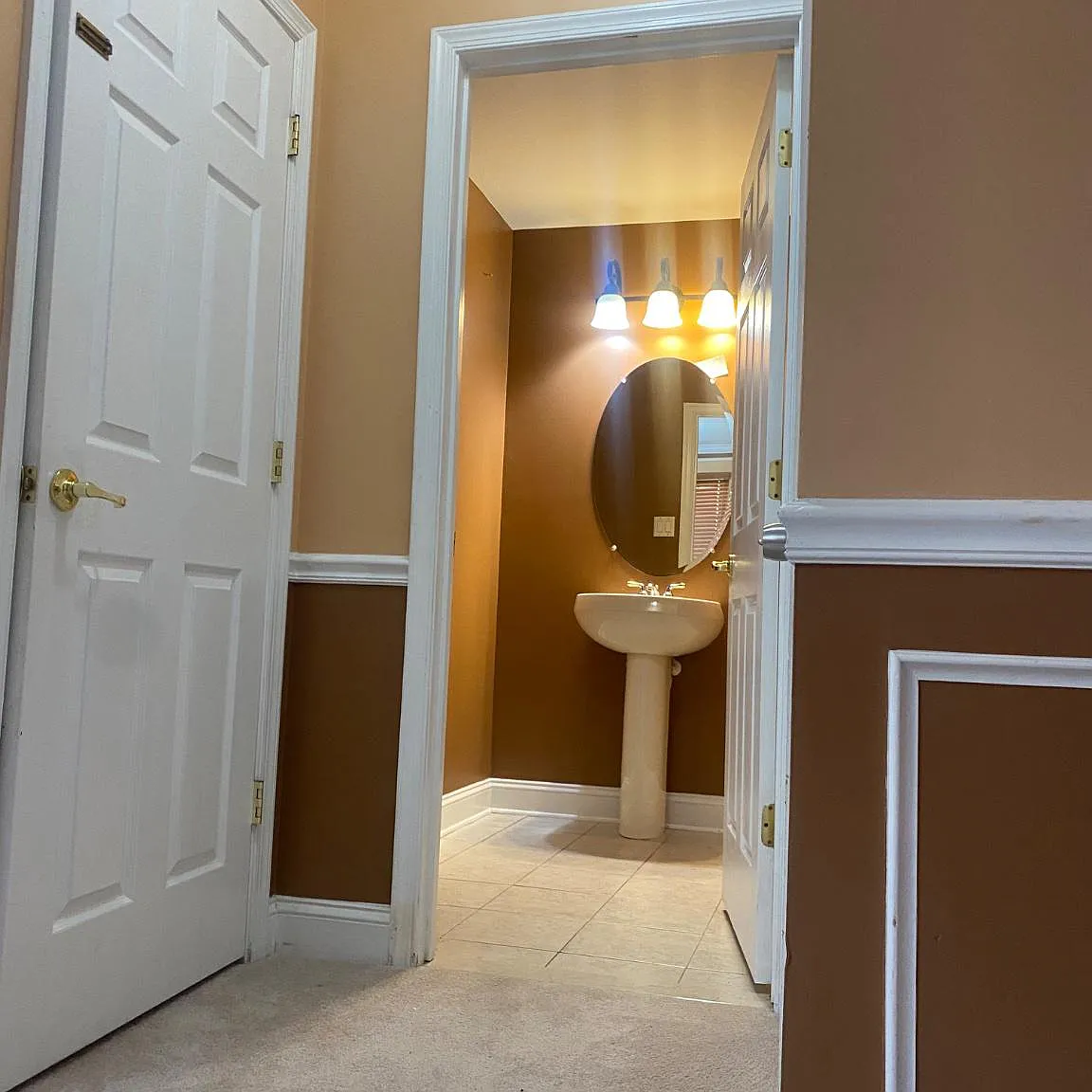 3 bed, 2.5 bath, 2052 sqft, $3,200 — Photo 4