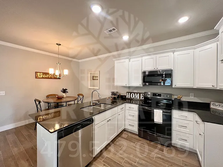 3009 Conway Dr — Photo 6