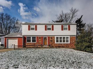 7 Princeton Dr, Delran, NJ 08075