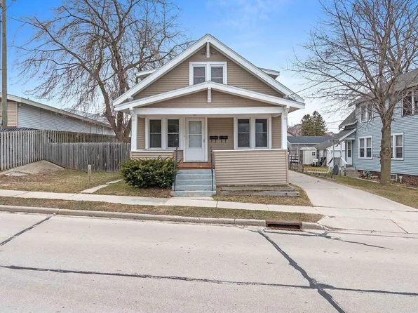 930 South 21st STREET, Manitowoc, WI 54220