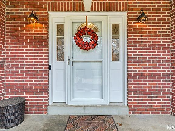 3rd image of 25 Civic Park Ct