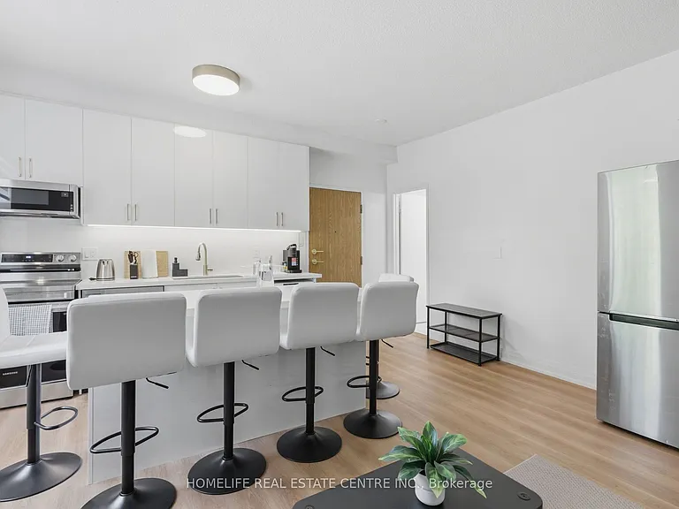 223 Jameson Ave #201 — Photo 5